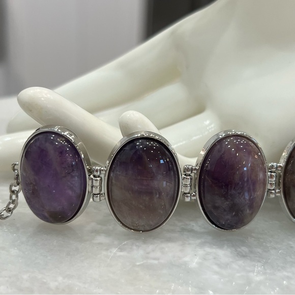 Amethyst Large Cabochon Silver Toggle Clasp Bracelet and Dangle Earrings - Picture 5 of 15